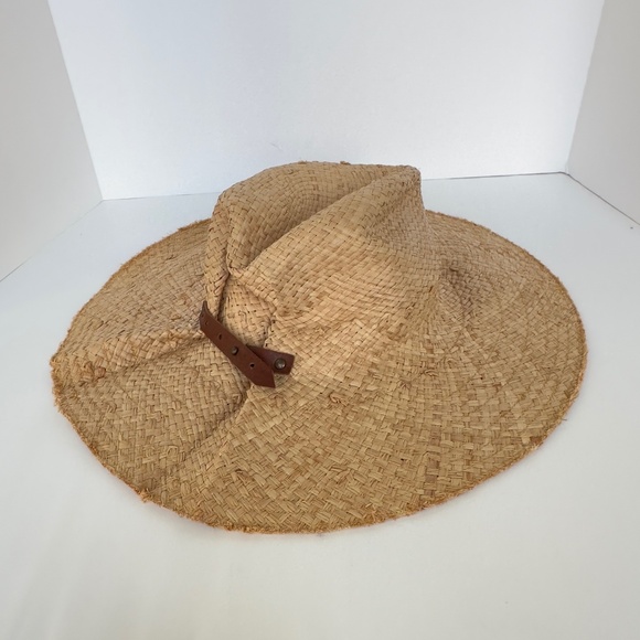 LOLA HATS "Commando Raffia Sun Hat," Never worn, NEW without Tags. - Picture 1 of 5